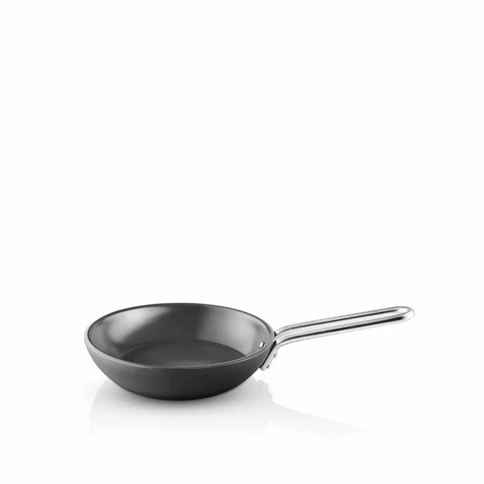 Eva Trio - Professional Laser Titanium Stegepande  - 20 cm.