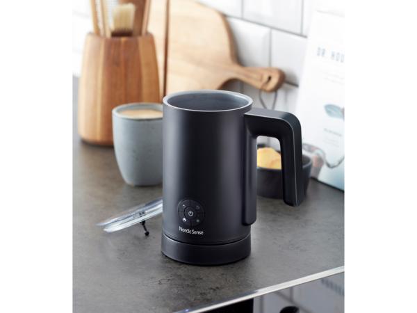 Nordic Sense - Mælkeskummer - Mat sort